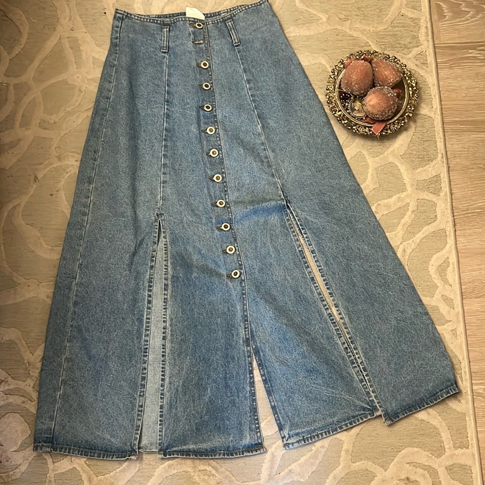 🌷JOU JOU🌷Denim blue jean button front 5 slit flared skirt